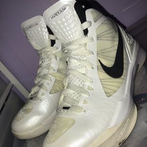Nike women’s hyper dunk black and white shoes